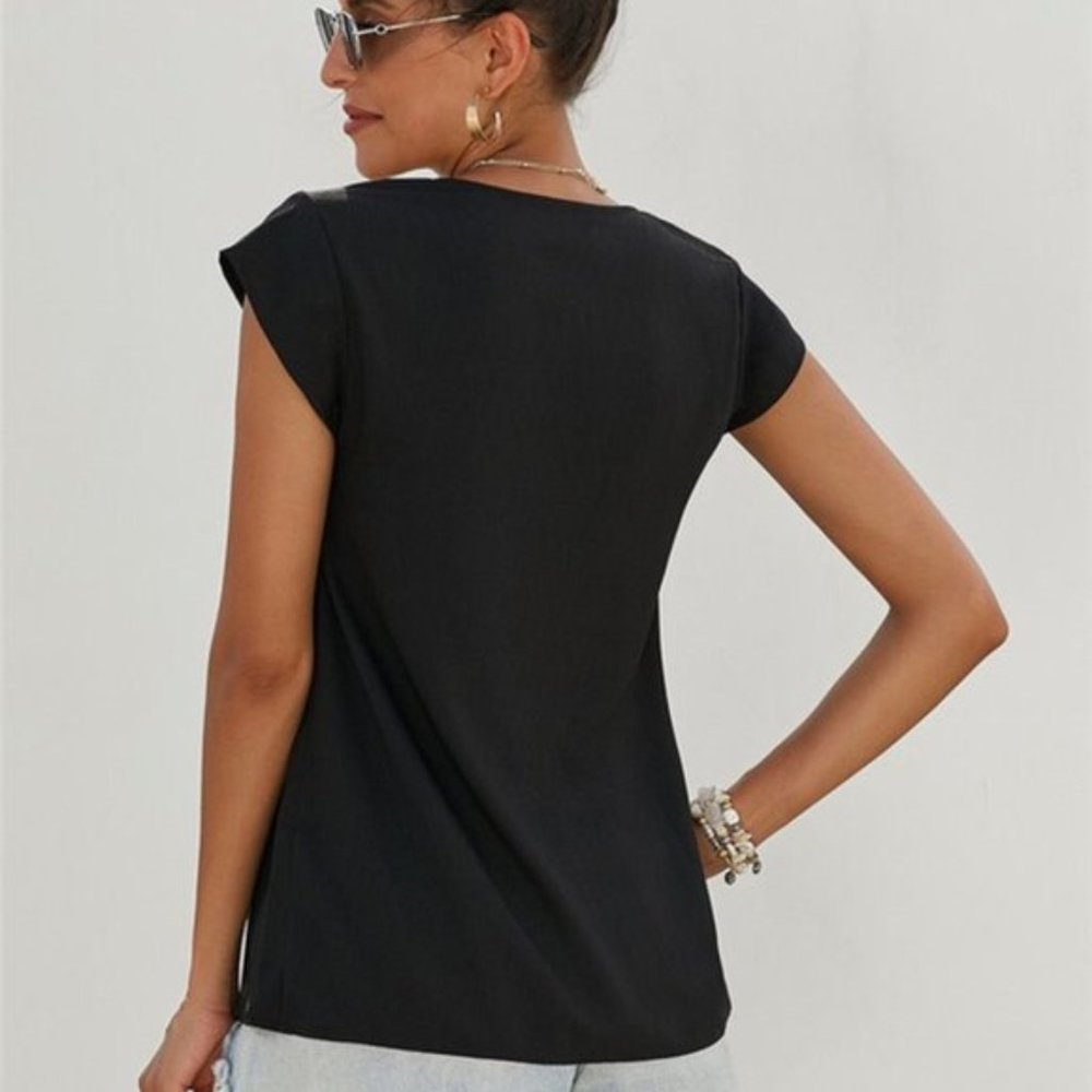UNIQUE TO THIS LOVE BLACK BLOUSE - Picture 4 of 4